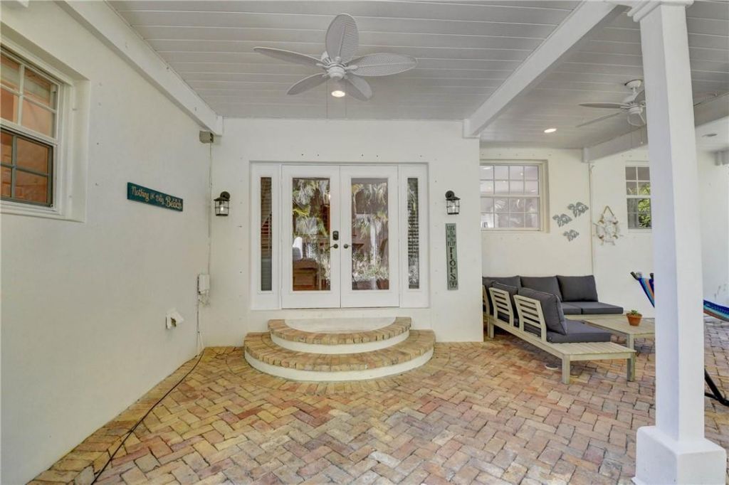 302 NW 11th Street, Delray Beach, FL 33444 Photo
