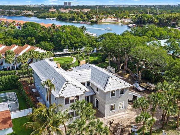 2267 Windsor Road, Palm Beach Gardens, FL 33410