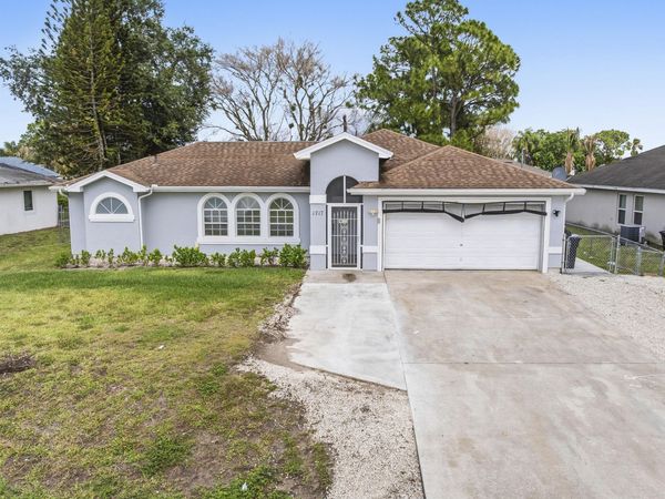 1717 SW Burlington Street, Port St. Lucie, FL 34984