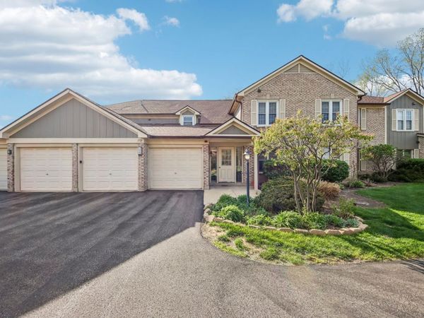 170 Grove Avenue, Unit B, Des Plaines, IL 60016