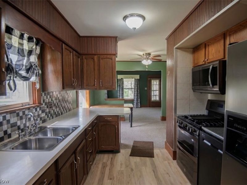 215 N Turner Road, Austintown, OH 44515 Photo 5