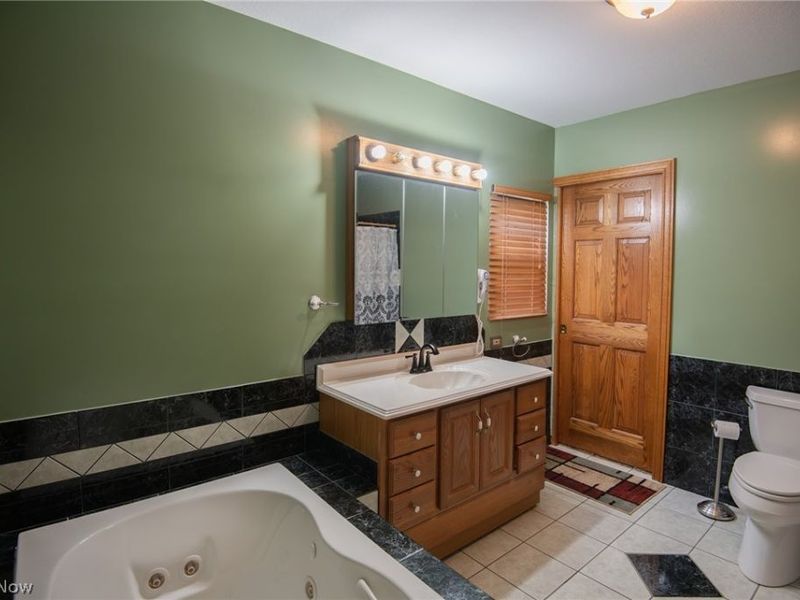 215 N Turner Road, Austintown, OH 44515 Photo 9