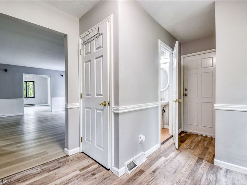 8242 Starburst Road, Mentor, OH 44060 Photo 29