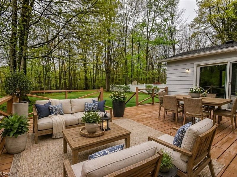 8242 Starburst Road, Mentor, OH 44060 Photo 3