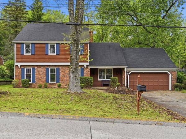224 Thornberry Drive, Pittsburgh, PA 15235