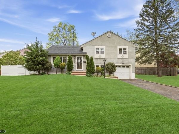 721 Beechwood Rd, Linden, NJ 07036