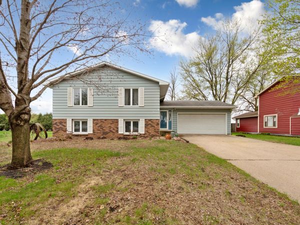 168 10th Street SE, Wells, MN 56097