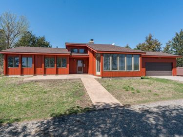 29558 Pumpkin Hill Road , Le Sueur, MN 56058