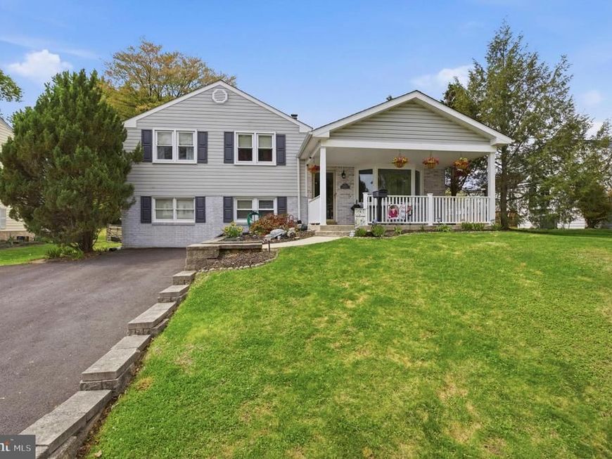 1040 Eisenhower Avenue, Woodlyn, PA 19094 Main Photo