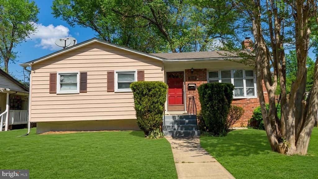 13201 Beaver Ter, Rockville, MD 20853 Main Photo