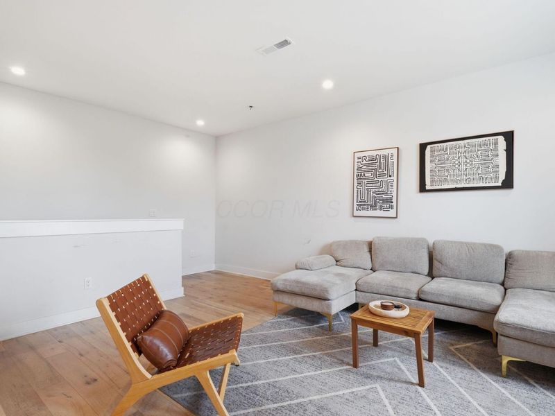 160 Wilson Avenue , Columbus, OH 43205 Photo 18