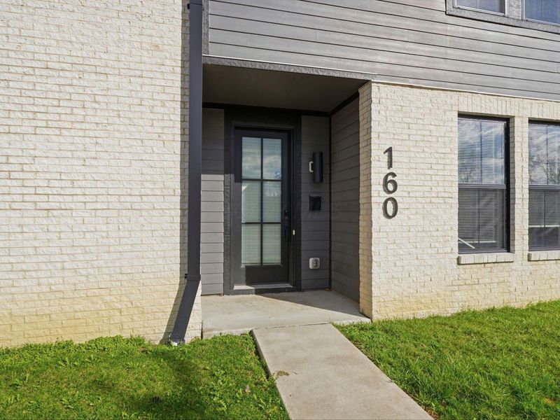 160 Wilson Avenue , Columbus, OH 43205 Photo 4