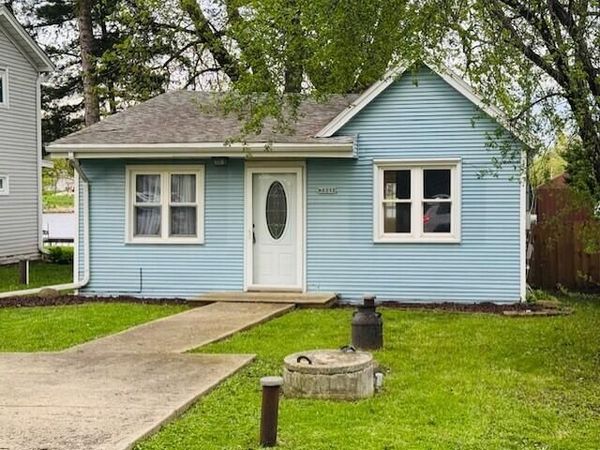 N6212 Lakeshore DRIVE, Burlington, WI 53105