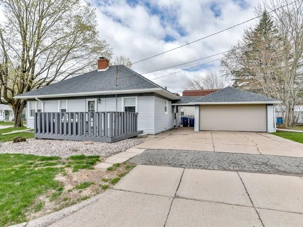 828 WAUSAU AVENUE, Wausau, WI 54403