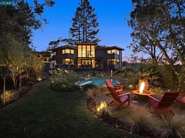 32 Los Dedos Road, Orinda, CA 94563