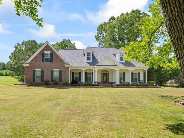 425 ALISHA DR, Rossville, TN 38066