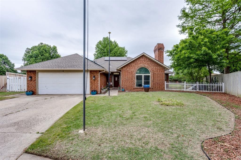 4605 Osborn Lane, Yukon, OK 73099 Main Photo