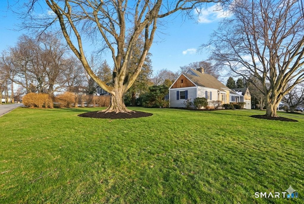 184 Rosemere, Fairfield, CT 06825 Main Photo