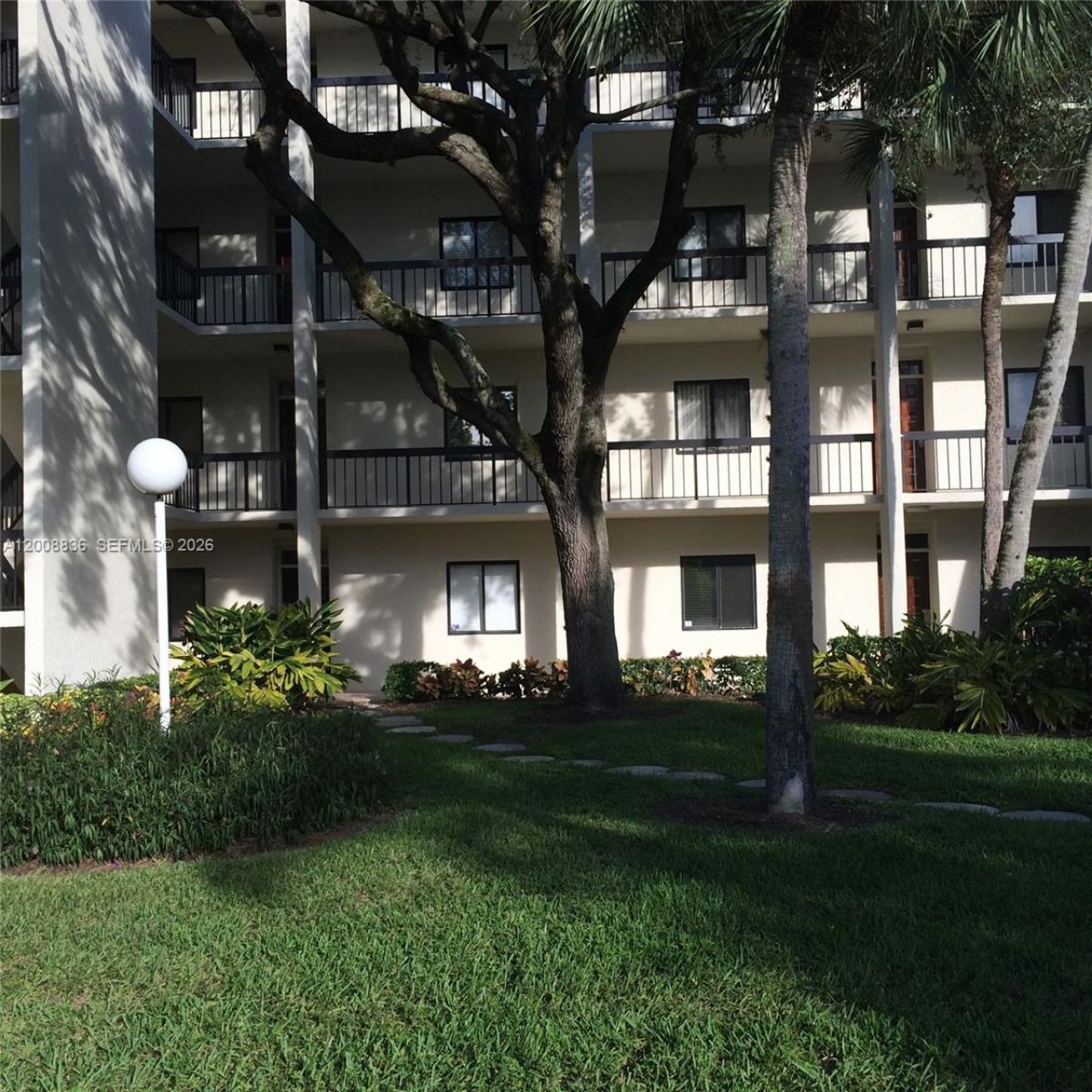 2500 Presidential Way , Unit 101, West Palm Beach, FL 33401 Photo