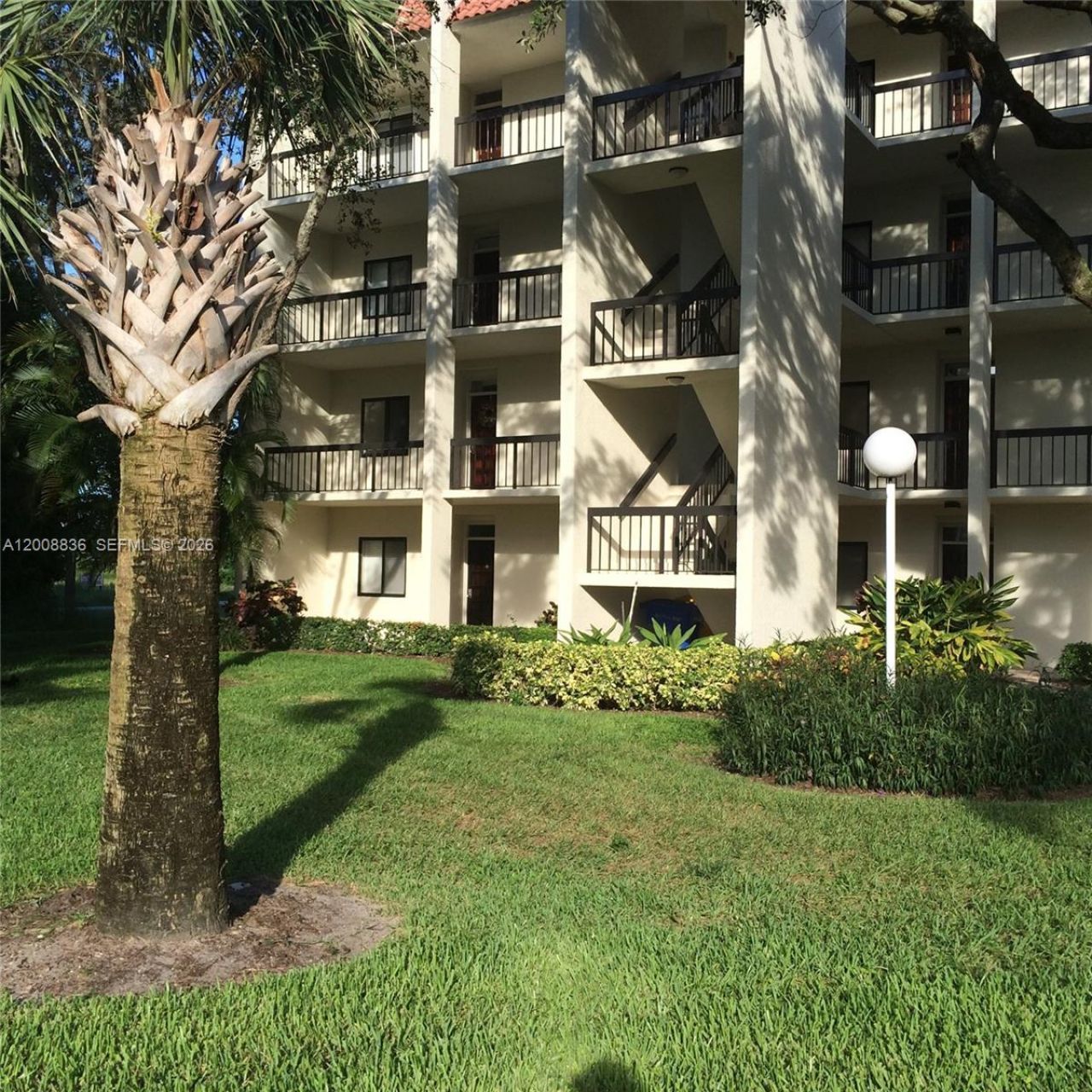 2500 Presidential Way , Unit 101, West Palm Beach, FL 33401 Photo