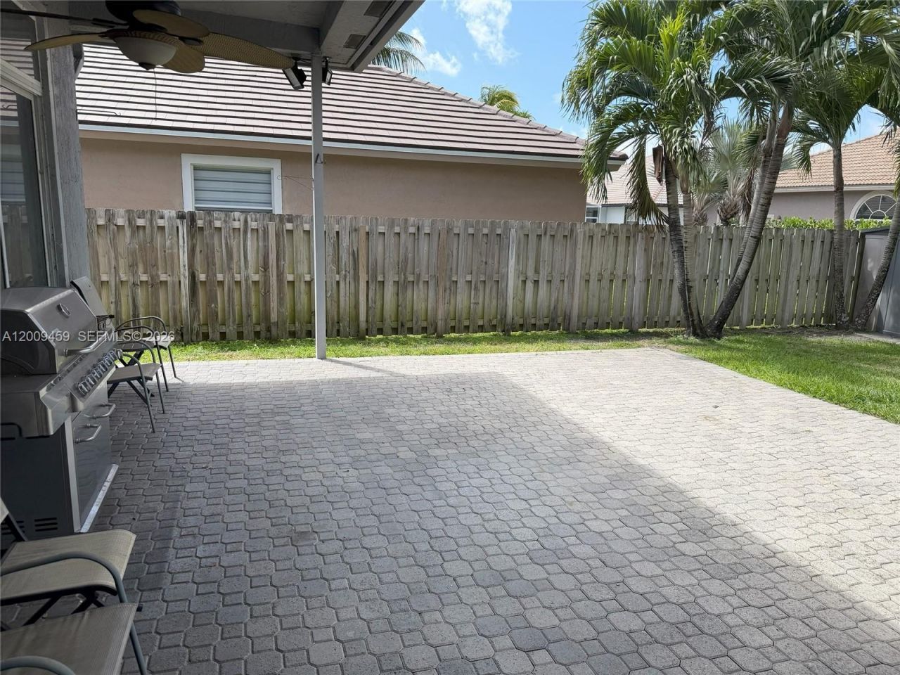 2242 NW 129th Ave, Pembroke Pines, FL 33028 Photo