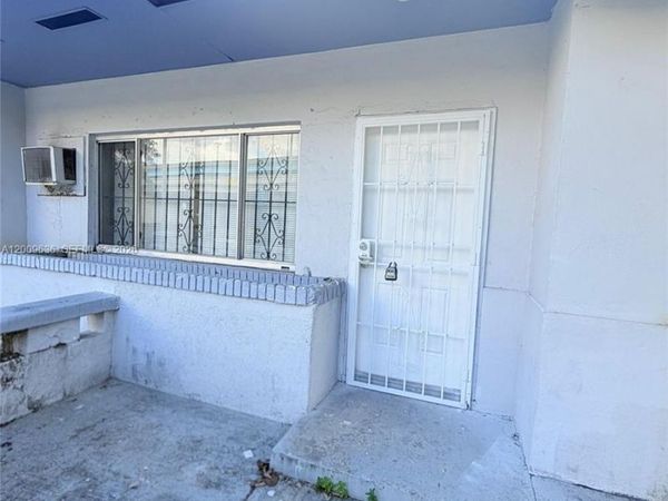 590 NW 46th St , Unit 2, Miami, FL 33127