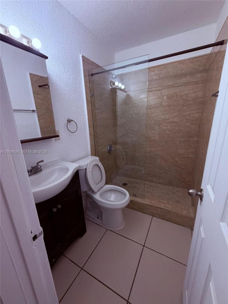 590 NW 46th St, Unit 2, Miami, FL 33127 Photo