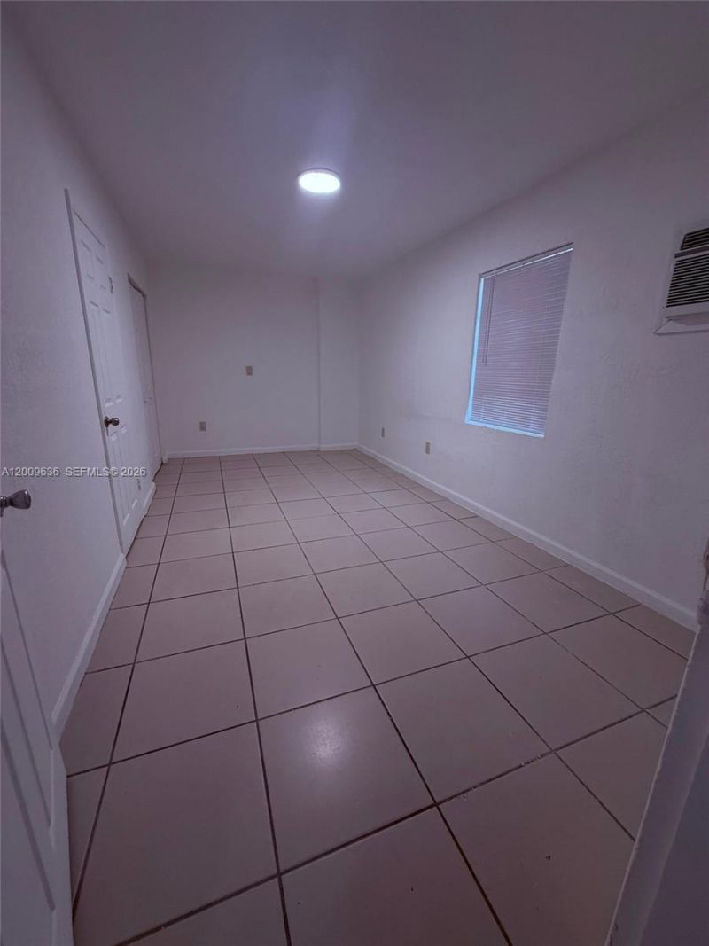 590 NW 46th St, Unit 2, Miami, FL 33127 Photo
