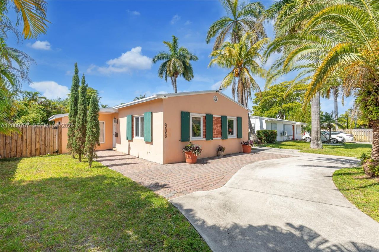 906 NE 5th St , Hallandale Beach, FL 33009 Photo