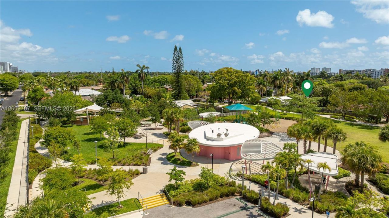 906 NE 5th St , Hallandale Beach, FL 33009 Photo