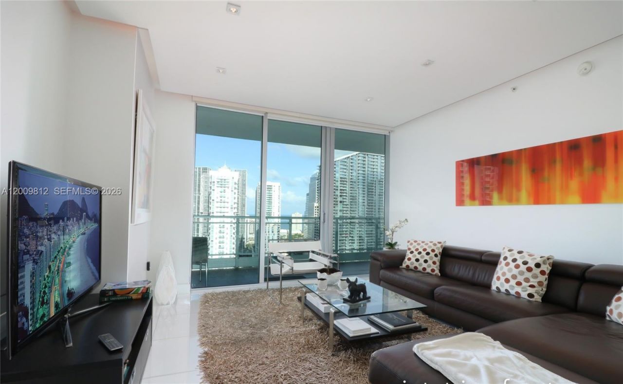 92 SW 3rd St , Unit 3211, Miami, FL 33130 Photo