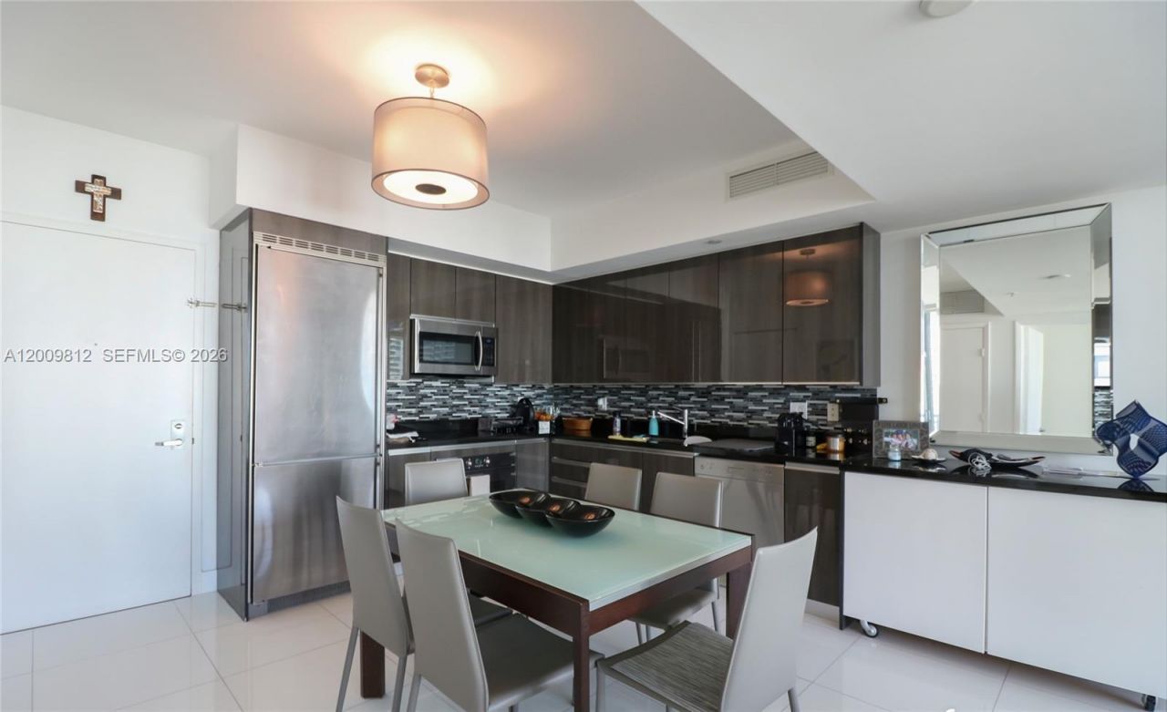 92 SW 3rd St , Unit 3211, Miami, FL 33130 Photo