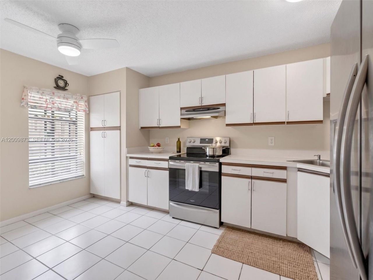64 Meadows Dr , Boynton Beach, FL 33436 Photo