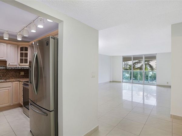 3800 S Ocean Dr, Unit 414, Hollywood, FL 33019