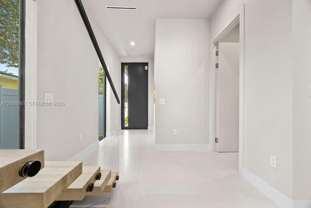 1137 NE 11th Ave, Fort Lauderdale, FL 33301 Photo