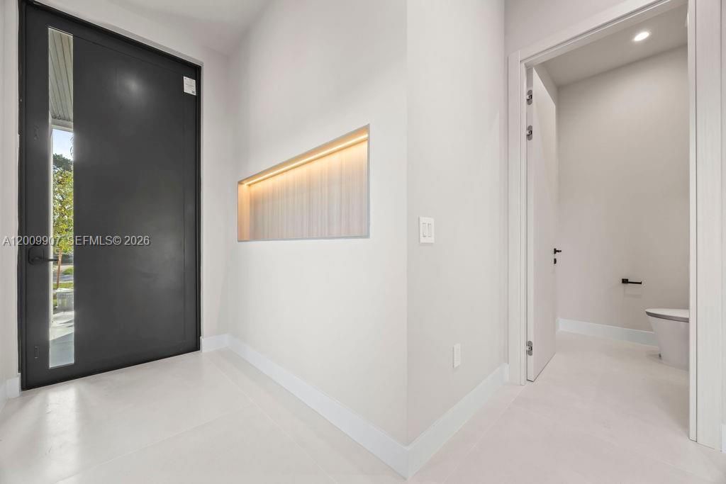 1137 NE 11th Ave, Fort Lauderdale, FL 33301 Photo