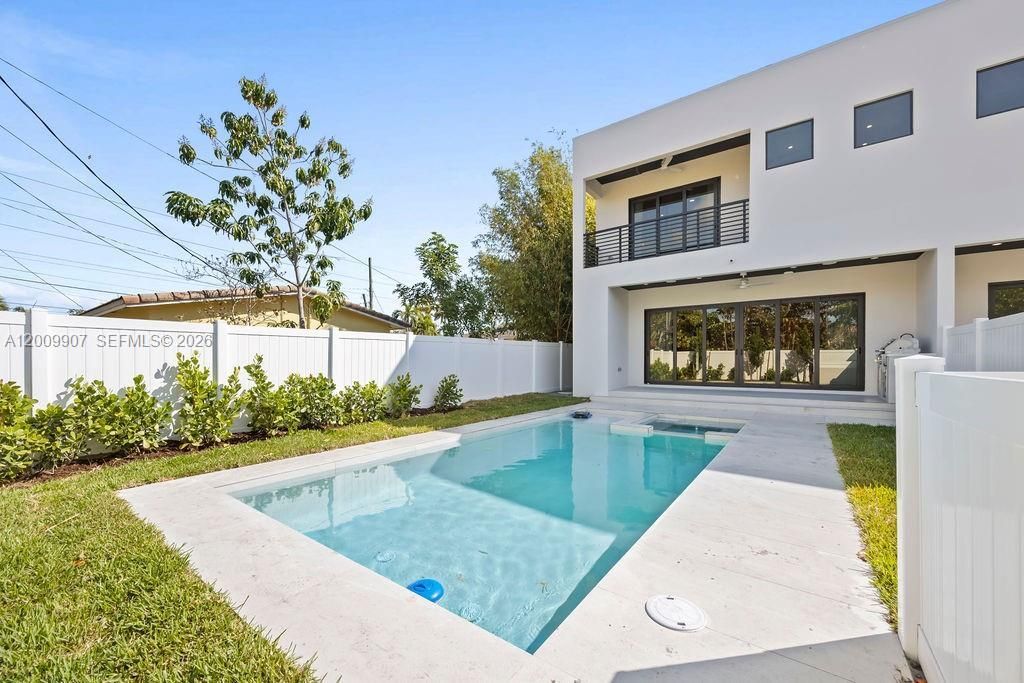 1137 NE 11th Ave, Fort Lauderdale, FL 33301 Photo