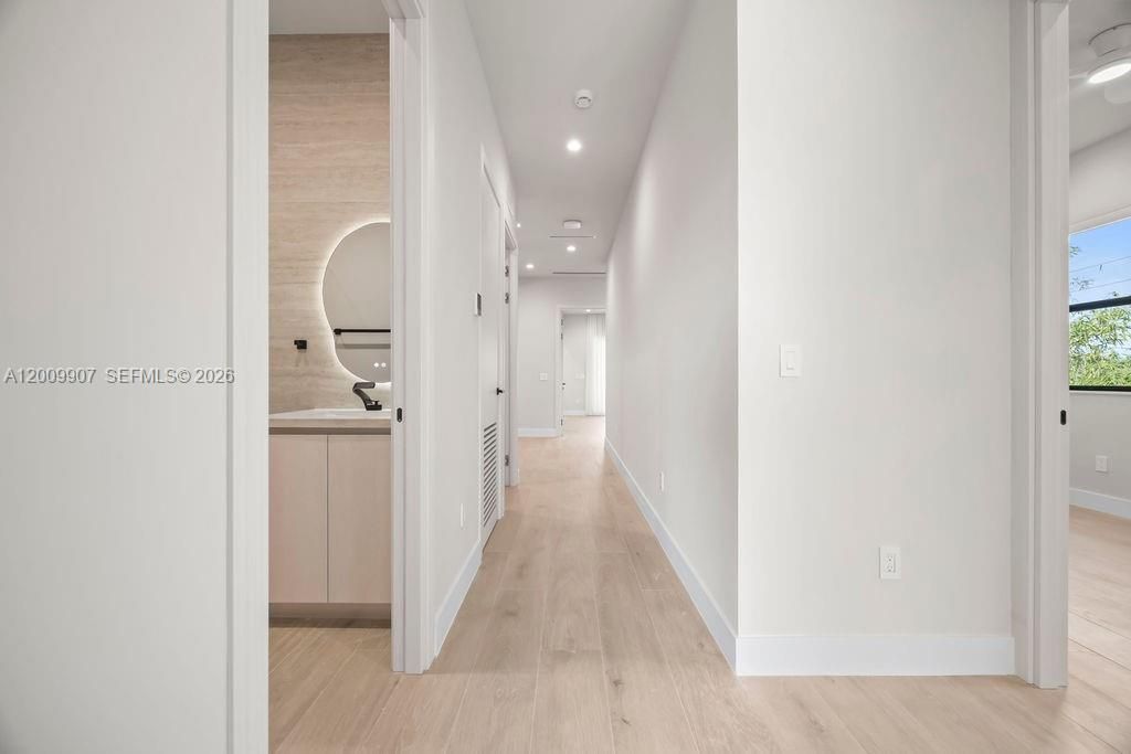 1137 NE 11th Ave, Fort Lauderdale, FL 33301 Photo