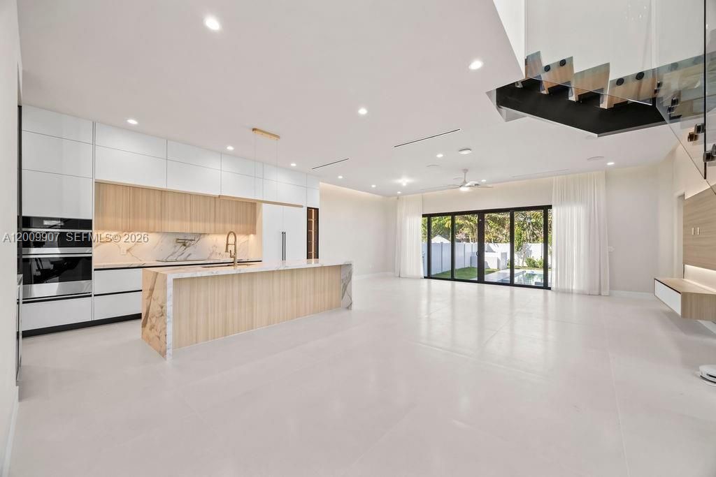 1137 NE 11th Ave, Fort Lauderdale, FL 33301 Photo