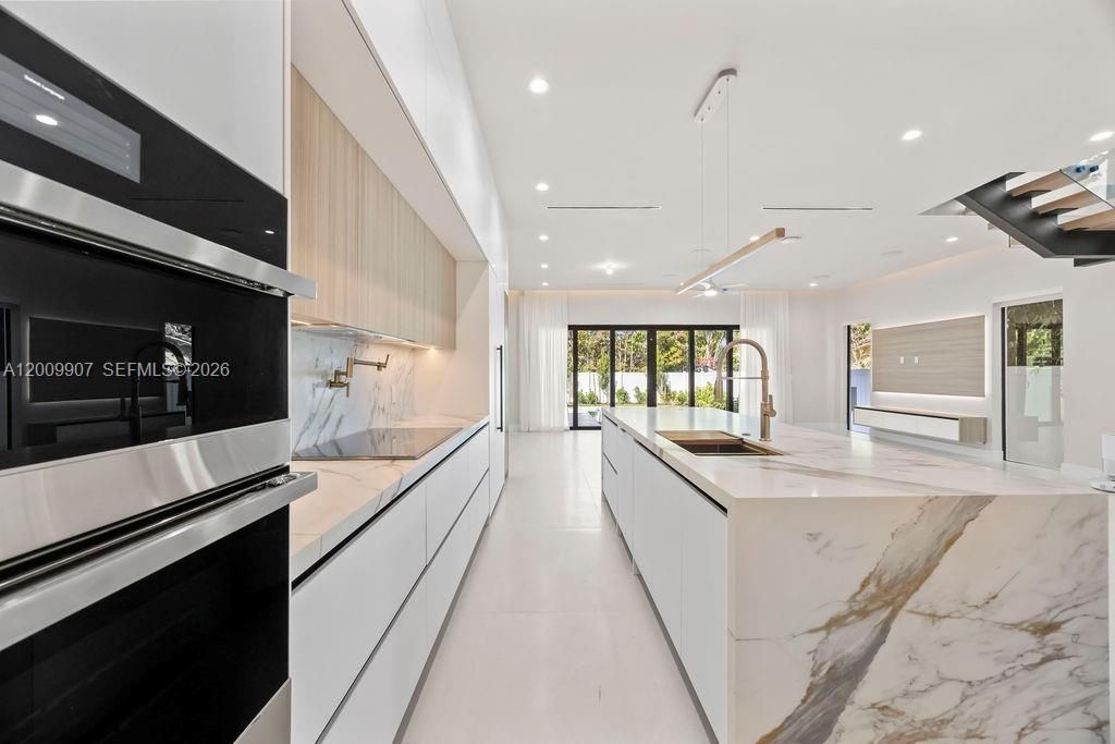 1137 NE 11th Ave, Fort Lauderdale, FL 33301 Photo