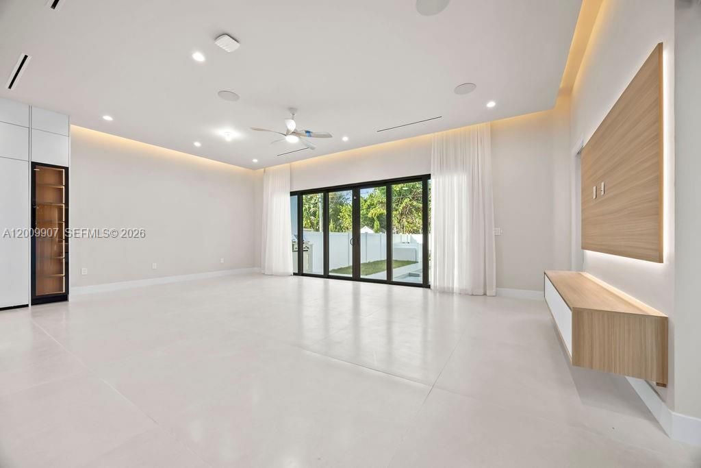 1137 NE 11th Ave, Fort Lauderdale, FL 33301 Photo