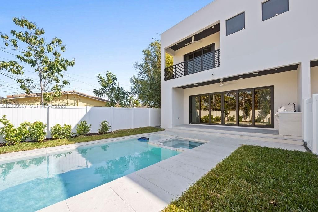 1137 NE 11th Ave, Fort Lauderdale, FL 33301 Photo