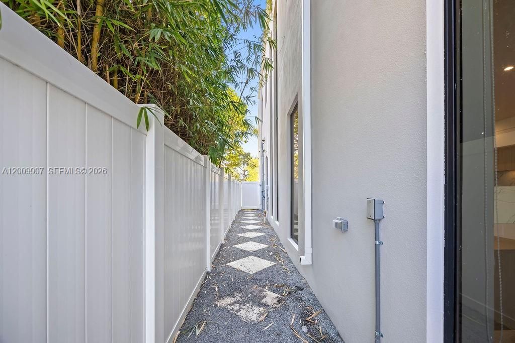 1137 NE 11th Ave, Fort Lauderdale, FL 33301 Photo