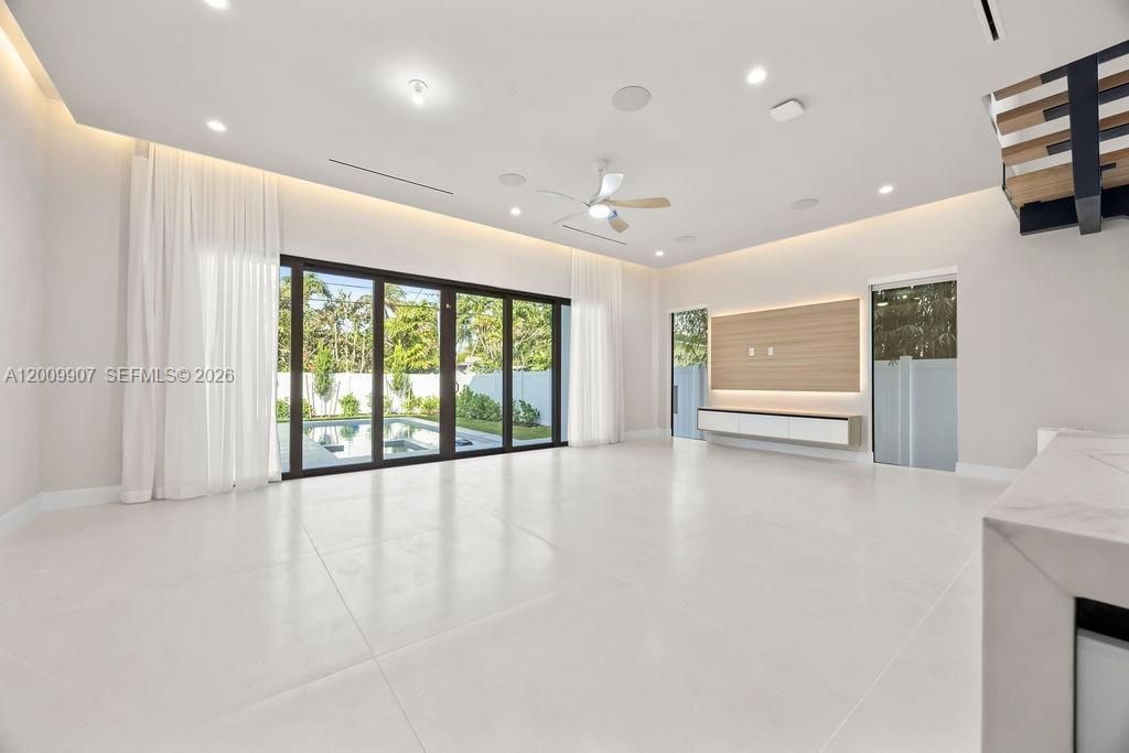1137 NE 11th Ave, Fort Lauderdale, FL 33301 Photo