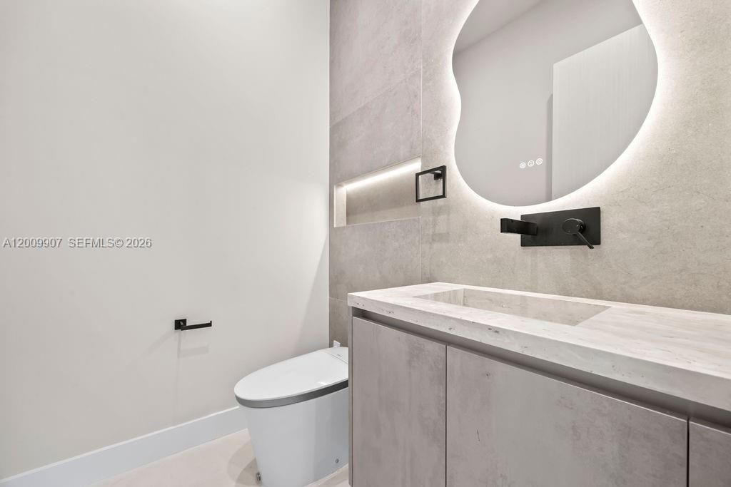 1137 NE 11th Ave, Fort Lauderdale, FL 33301 Photo