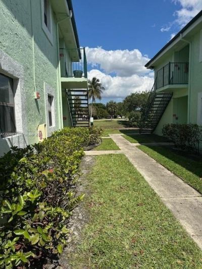 4032 NW 87th Ave , Sunrise, FL 33351 Photo