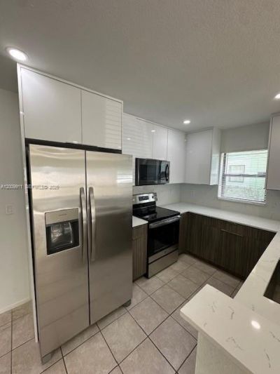 4032 NW 87th Ave , Sunrise, FL 33351 Photo