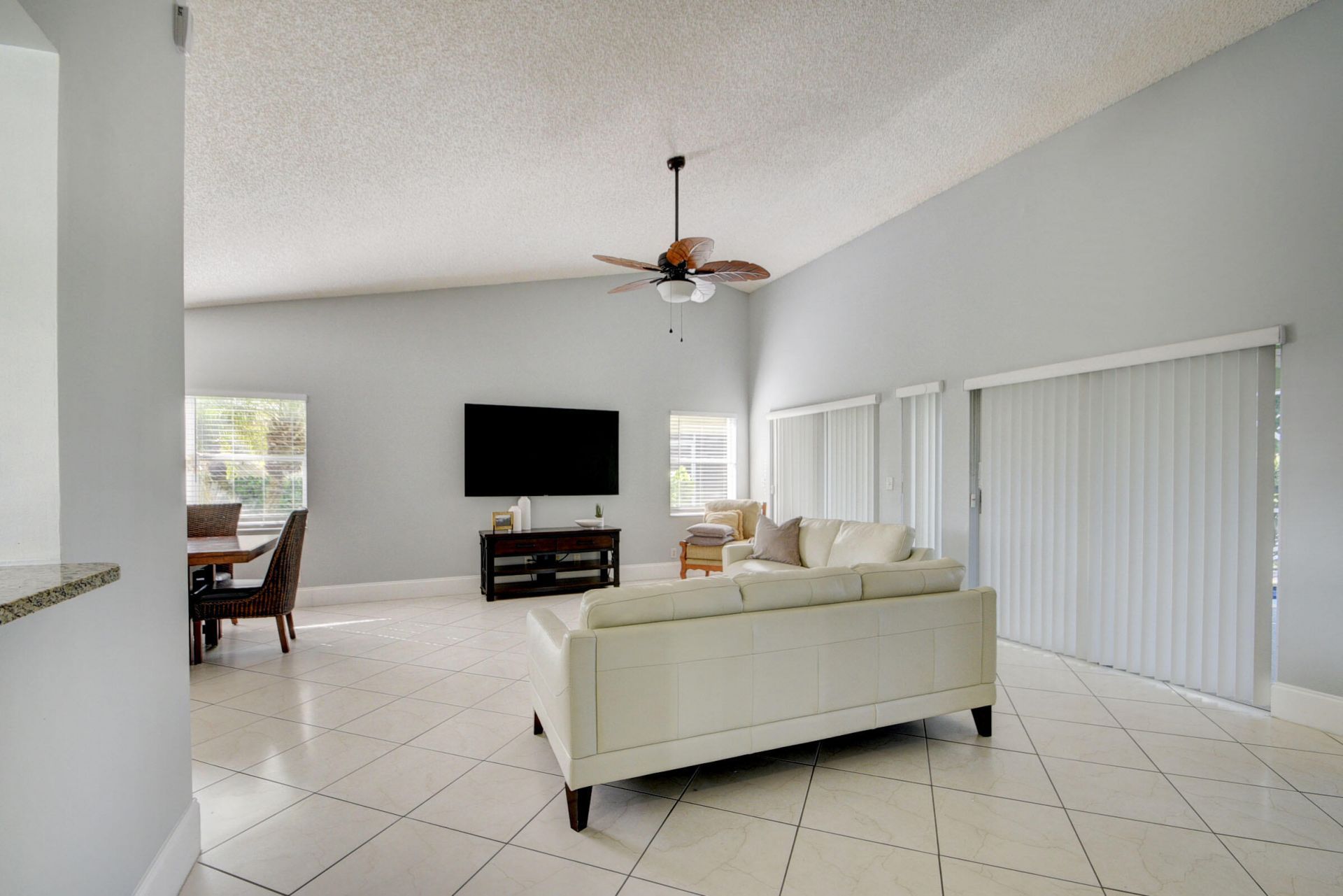 2519 Country Golf Drive, Wellington, FL 33414 Photo