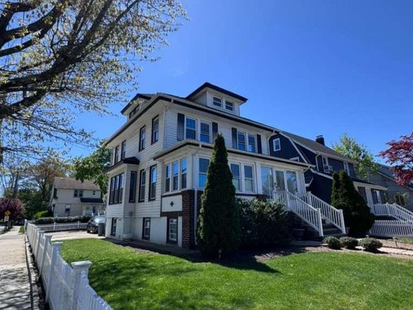 2 Leach Street , Lynbrook, NY 11563