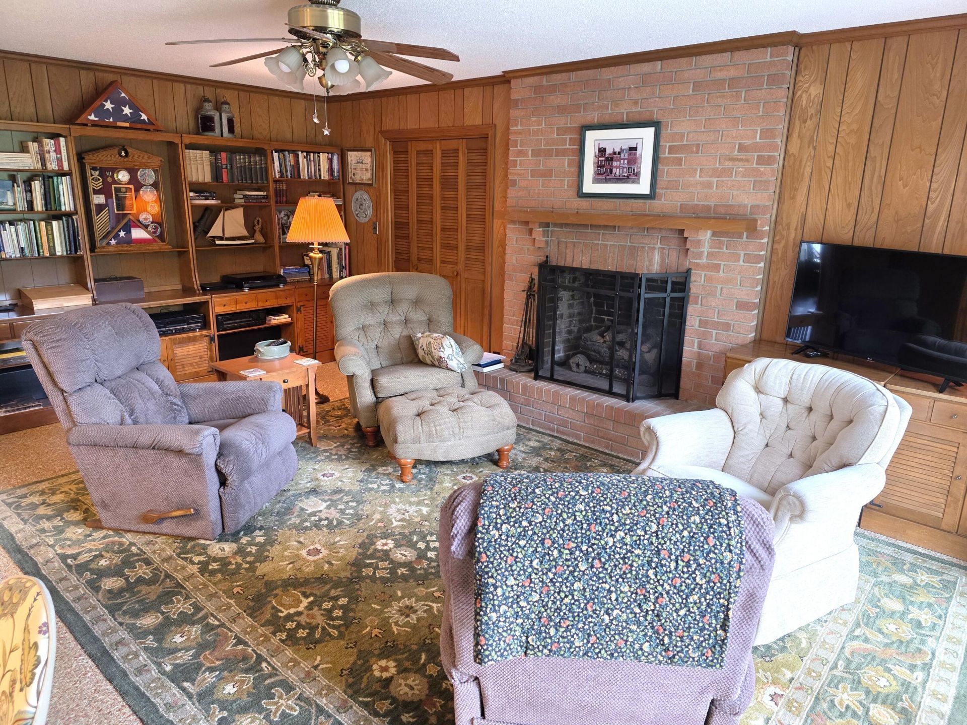 424 Santee Drive Photo 6